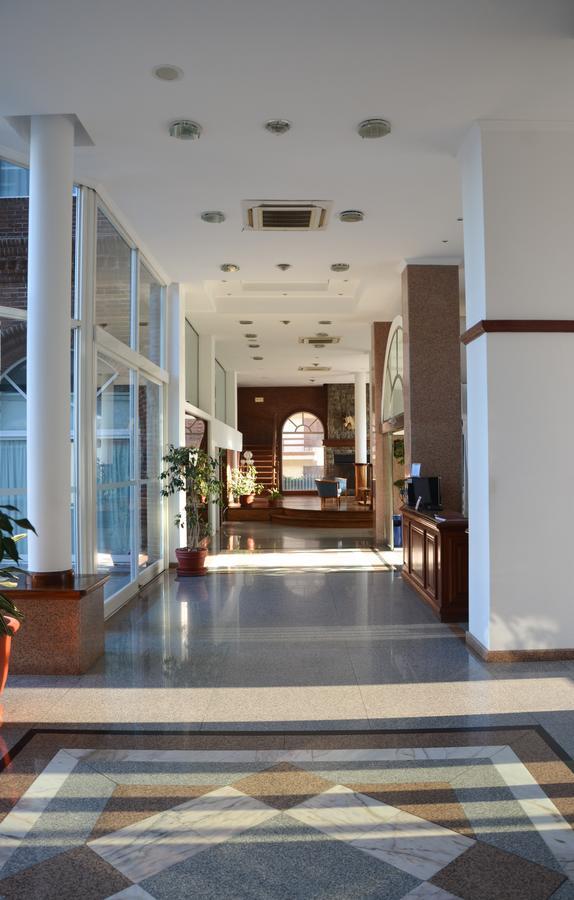 Hotel Reviens Pinamar Buitenkant foto