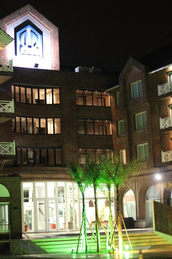 Hotel Reviens Pinamar Buitenkant foto